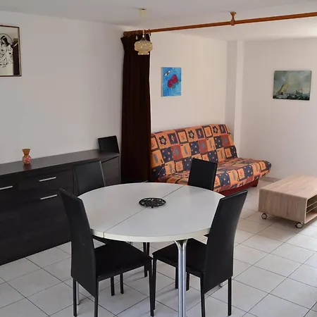 Apartman Calme Avec Parking - 6 Pers. - Fr-1-880-52 *